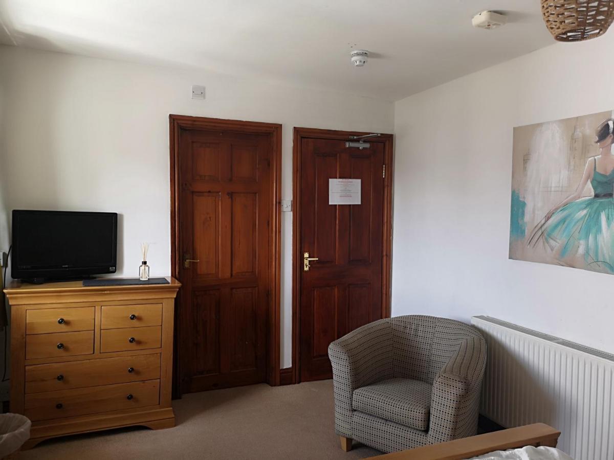 Red Lion Hotel Ystrad Meurig Extérieur photo